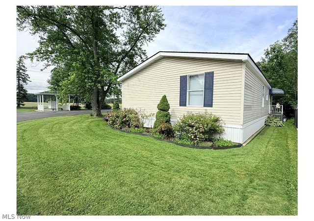 27216 Cook Rd 10, Olmsted Falls, OH 44138