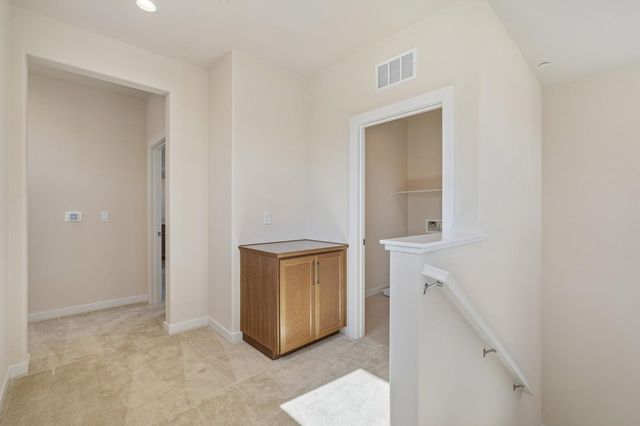 3955 Aura Way, Rancho Cordova, CA 95742