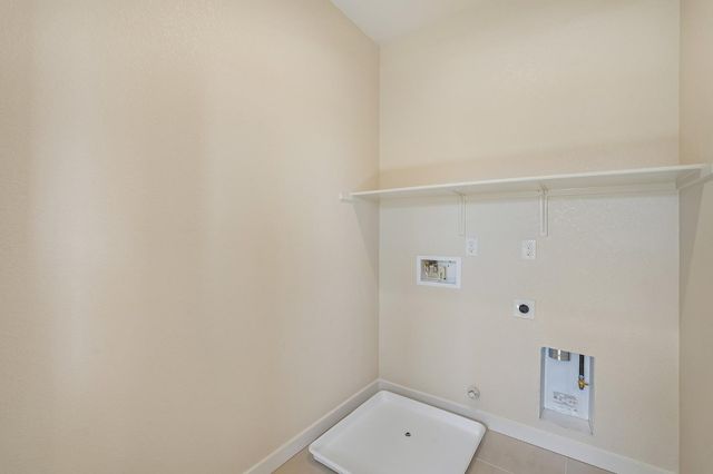 3955 Aura Way, Rancho Cordova, CA 95742