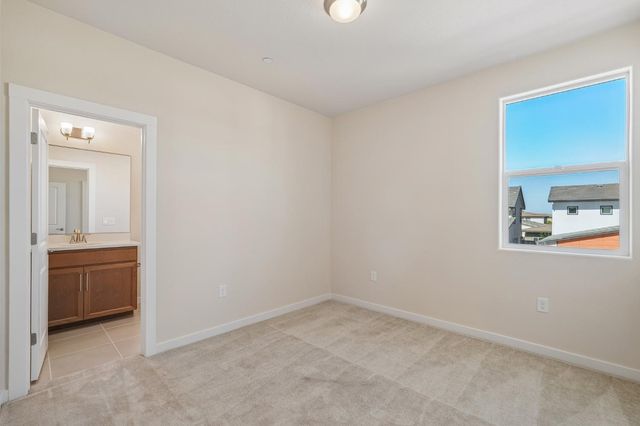 3955 Aura Way, Rancho Cordova, CA 95742