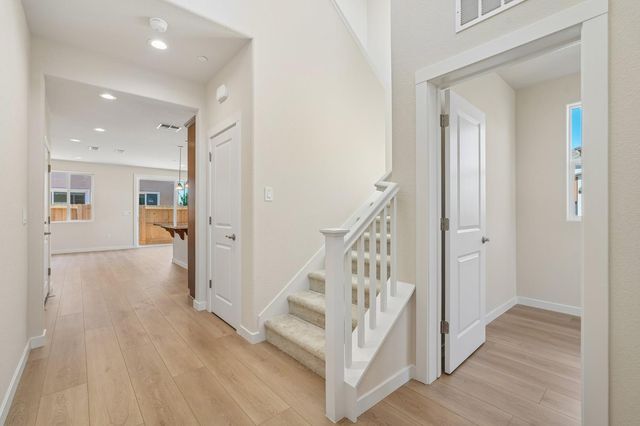 3955 Aura Way, Rancho Cordova, CA 95742
