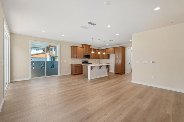 3955 Aura Way, Rancho Cordova, CA 95742