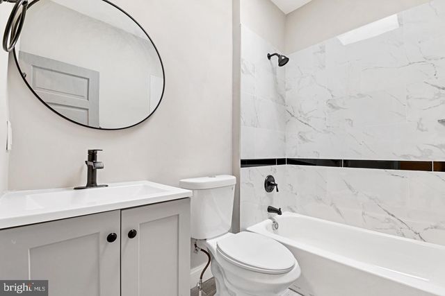 2828 LAKE AVE, Baltimore, MD 21213