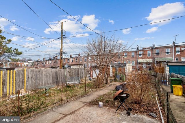 2828 LAKE AVE, Baltimore, MD 21213