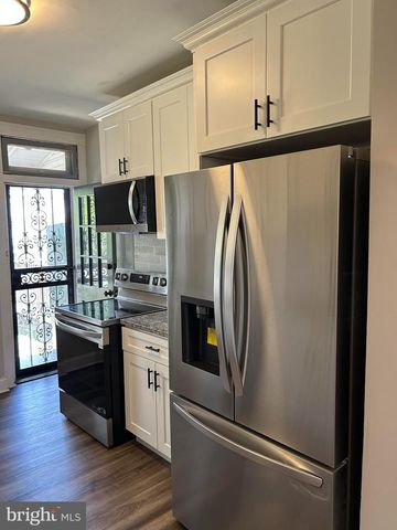 2828 LAKE AVE, Baltimore, MD 21213