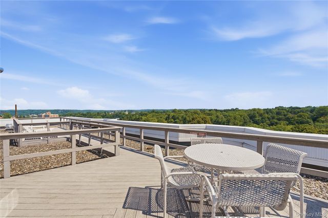 14 Nosband Avenue 3K, White Plains, NY 10605