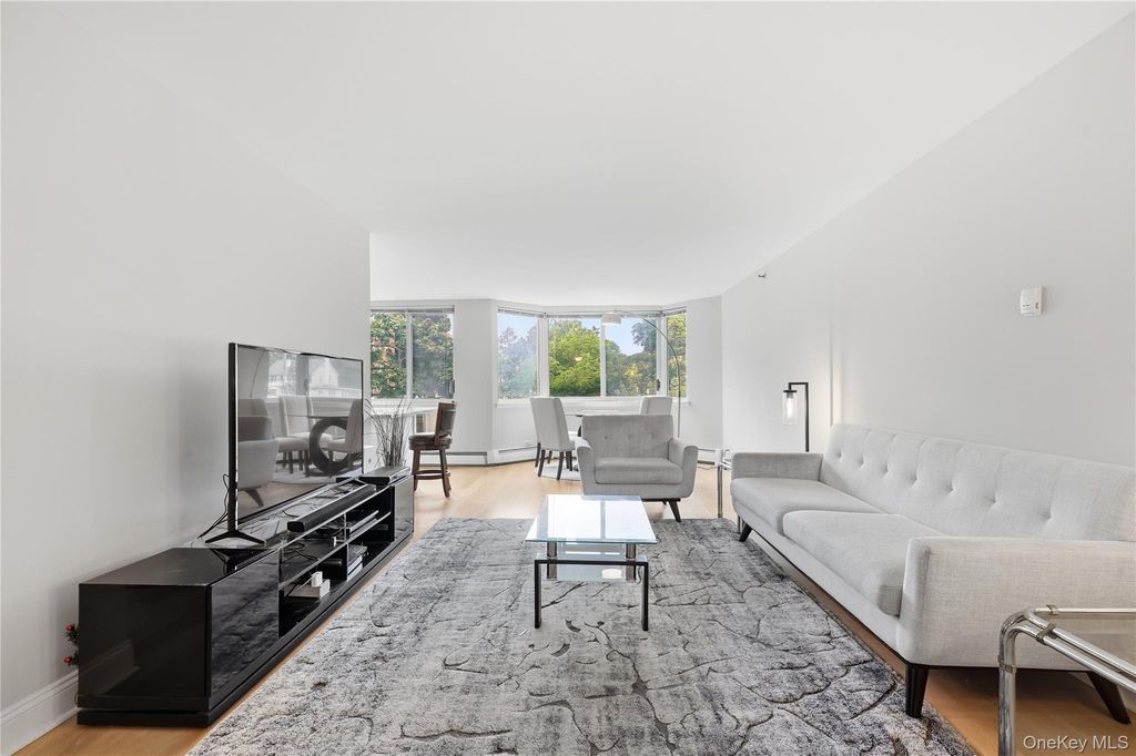 14 Nosband Avenue 3K, White Plains, NY 10605 — photo 3