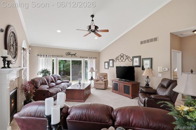470 Delmar Court, Highland Charter Township, MI 48357