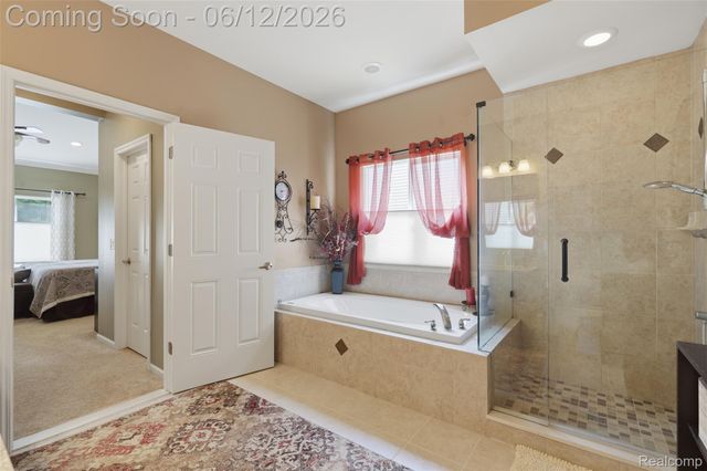 470 Delmar Court, Highland Charter Township, MI 48357