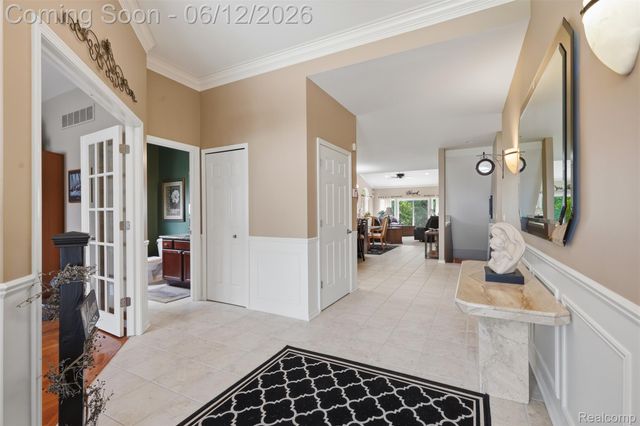 470 Delmar Court, Highland Charter Township, MI 48357