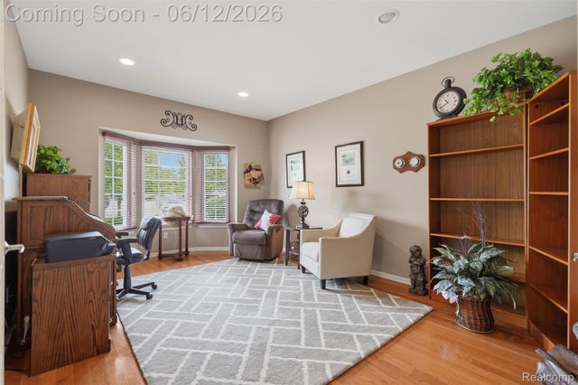 470 Delmar Court, Highland Charter Township, MI 48357