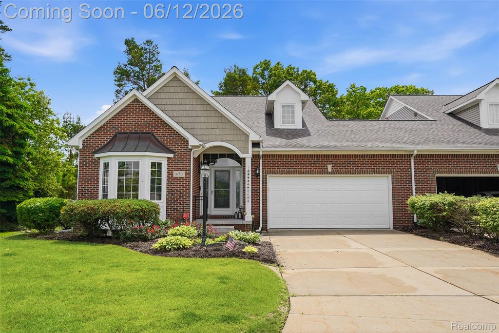 470 Delmar Court, Highland Charter Township, MI 48357