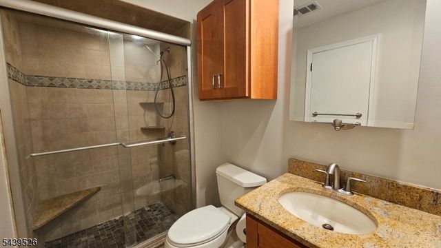 105 Newark Pompton Tpke 13, Pequannock Twp., NJ 07440