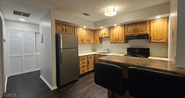 105 Newark Pompton Tpke 13, Pequannock Twp., NJ 07440