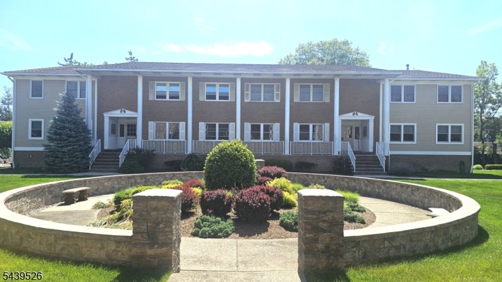 105 Newark Pompton Tpke 13, Pequannock Twp., NJ 07440