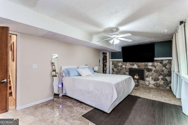 1156 Woodington Circle, Lawrenceville, GA 30044