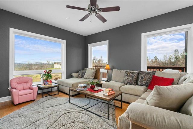 15093 Sunshine Ridge Road, Anderson, CA 96007