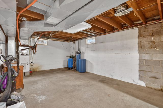 5169 Farr Road, Fruitport, MI 49415