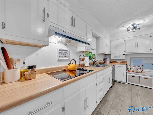 1310 Elizabeth Avenue SE, Decatur, AL 35601