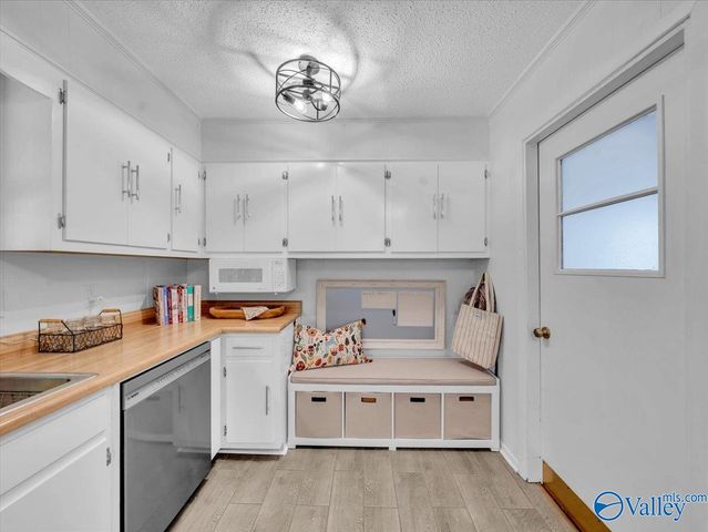 1310 Elizabeth Avenue SE, Decatur, AL 35601