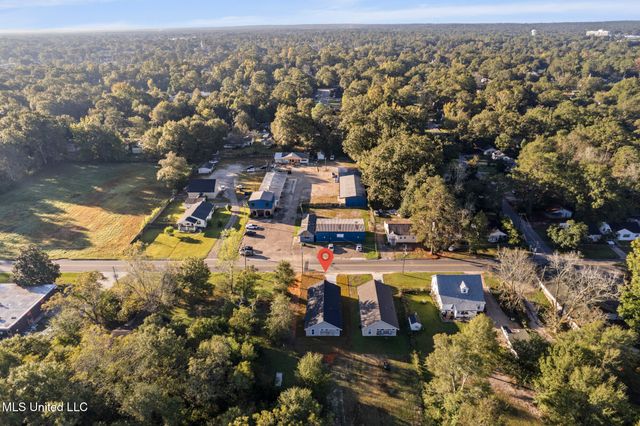 1429 W 7th Street, Hattiesburg, MS 39401