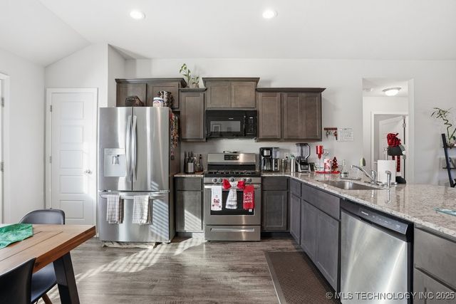 2000 S 14th Street, Broken Arrow, OK 74012