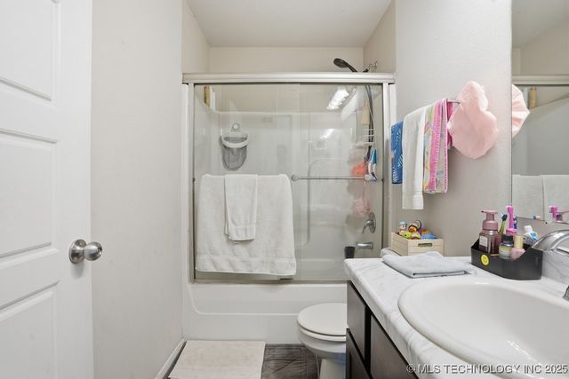 2000 S 14th Street, Broken Arrow, OK 74012