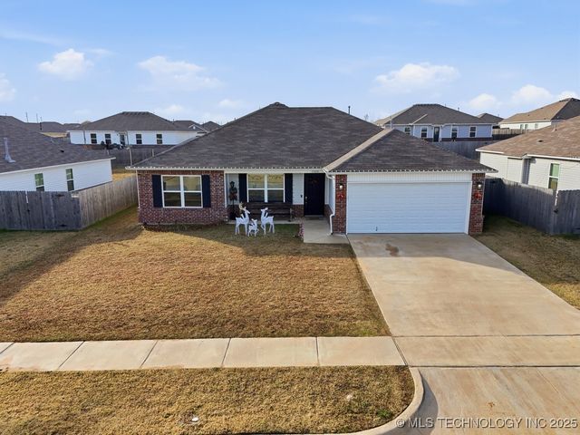 2000 S 14th Street, Broken Arrow, OK 74012