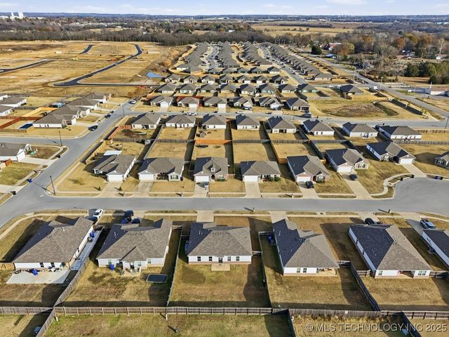 2000 S 14th Street, Broken Arrow, OK 74012