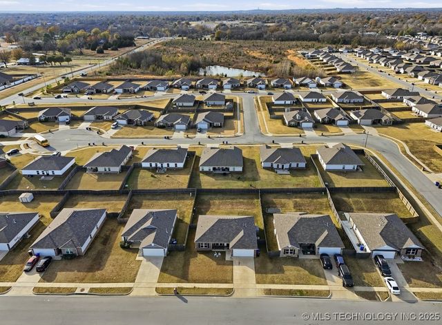 2000 S 14th Street, Broken Arrow, OK 74012