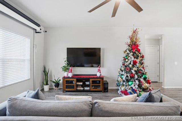 2000 S 14th Street, Broken Arrow, OK 74012