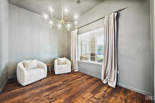 15100 Dobbs Avenue, Bakersfield, CA 93314