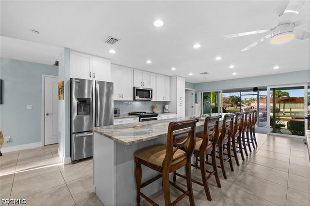 2498 Sapodilla LN, St James City, FL 33956