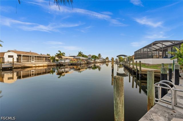 2498 Sapodilla LN, St James City, FL 33956