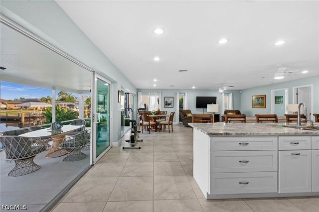 2498 Sapodilla LN, St James City, FL 33956