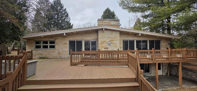 N8332 Weber ROAD, East Troy, WI 53120