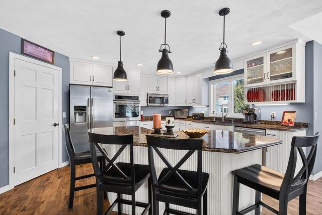 4124 N WEDGEWOOD DRIVE, Appleton, WI 54913