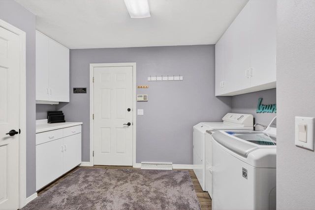 4124 N WEDGEWOOD DRIVE, Appleton, WI 54913