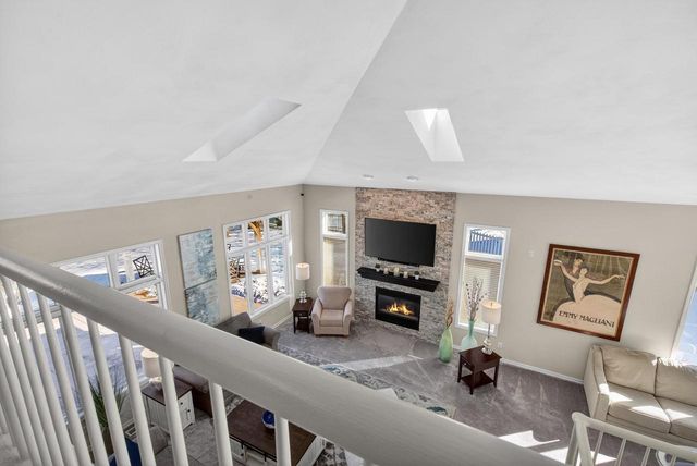 4124 N WEDGEWOOD DRIVE, Appleton, WI 54913