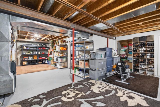 4124 N WEDGEWOOD DRIVE, Appleton, WI 54913