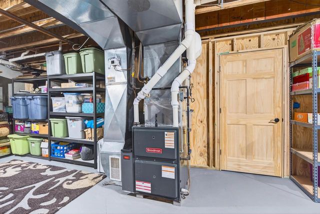 4124 N WEDGEWOOD DRIVE, Appleton, WI 54913