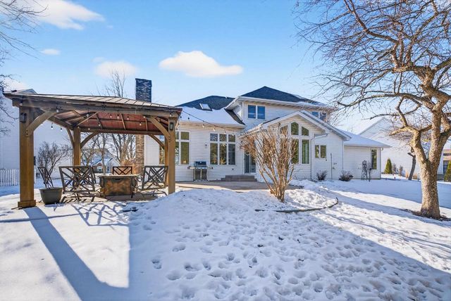 4124 N WEDGEWOOD DRIVE, Appleton, WI 54913