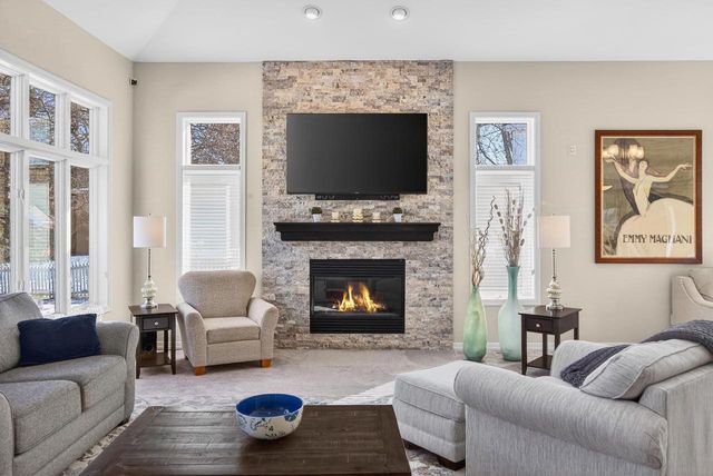 4124 N WEDGEWOOD DRIVE, Appleton, WI 54913