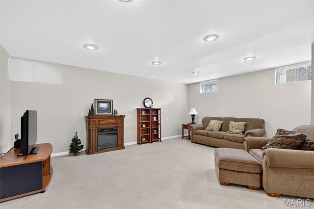 351 Briar Creek Court, St Charles, MO 63304