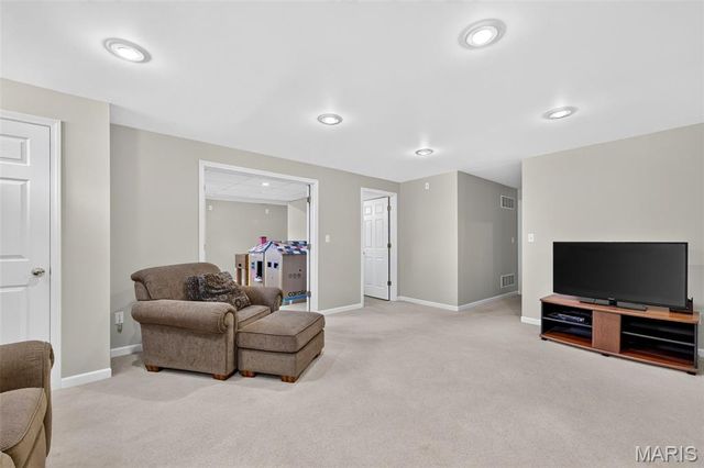 351 Briar Creek Court, St Charles, MO 63304