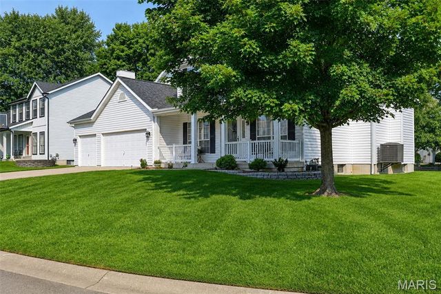 351 Briar Creek Court, St Charles, MO 63304