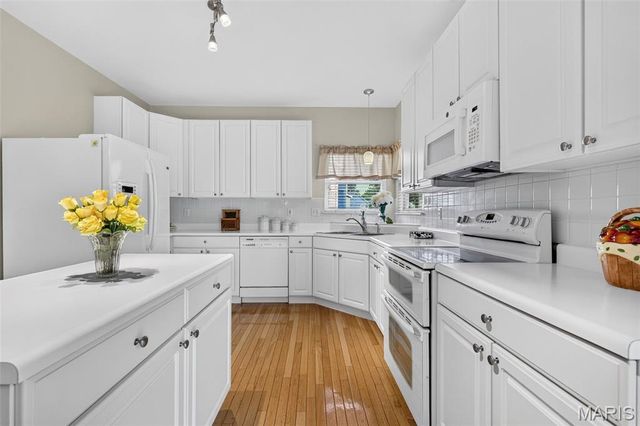 351 Briar Creek Court, St Charles, MO 63304