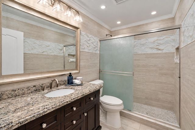 23 Estate Drive, Boynton Beach, FL 33436