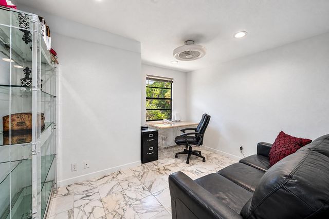 23 Estate Drive, Boynton Beach, FL 33436