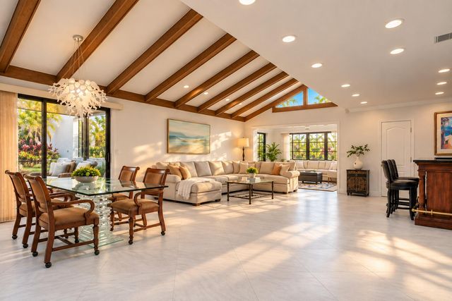 23 Estate Drive, Boynton Beach, FL 33436